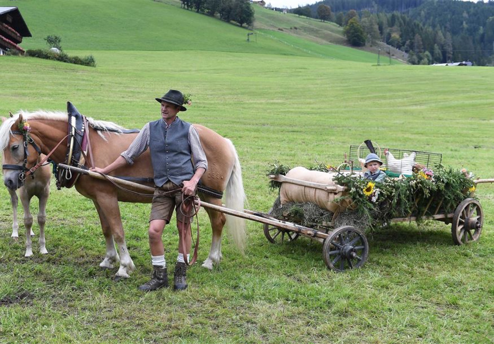 Umzug beim Erntedankfest in Filzmoos