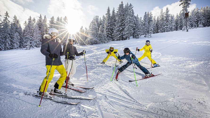 Skifahren mit Familie und Skischule in Filzmoos
